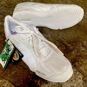 Girls Kaepa cheer shoes